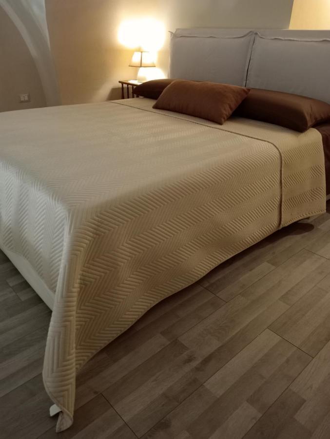 Civico 9 Villa Brindisi Bagian luar foto